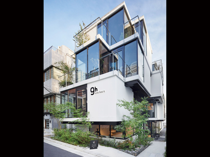 Exterior & Views 22