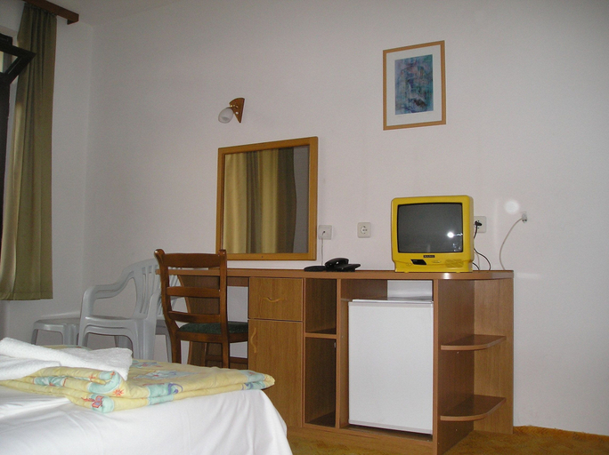 Bedroom 4, Family Hotel Sunarita, Primorsko