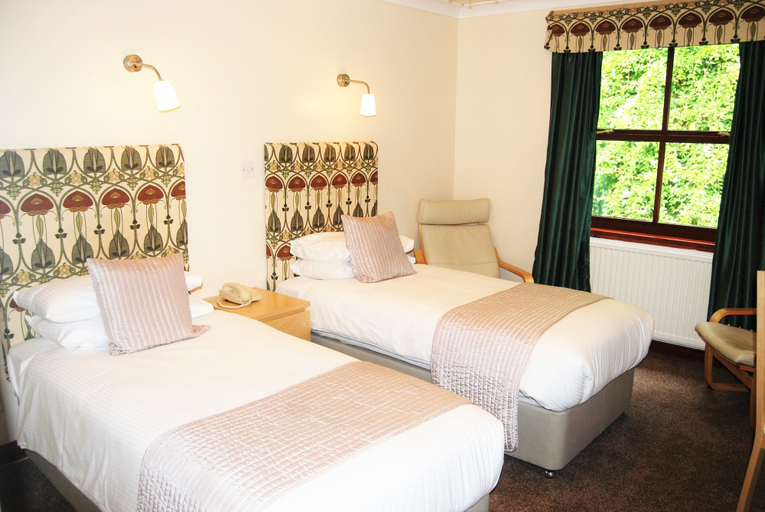 Bedroom 3, Kingswood Hotel, Fife