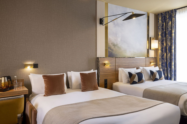 Bedroom 5, Hotel Le Rocroy, Paris