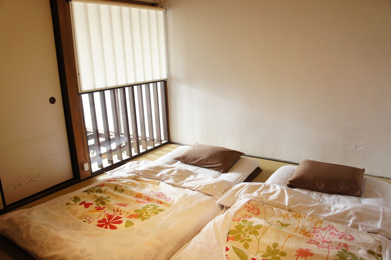 Bedroom 3, Guesthouse OKI's Inn - Hostel, Kyoto