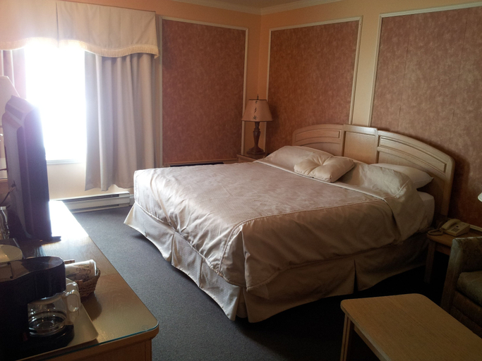 Bedroom 3, Travelodge by Wyndham Victoriaville, Arthabaska