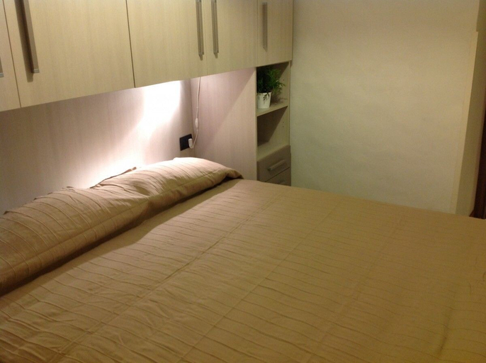 Bedroom 2, Appartamento Faenza, Florence