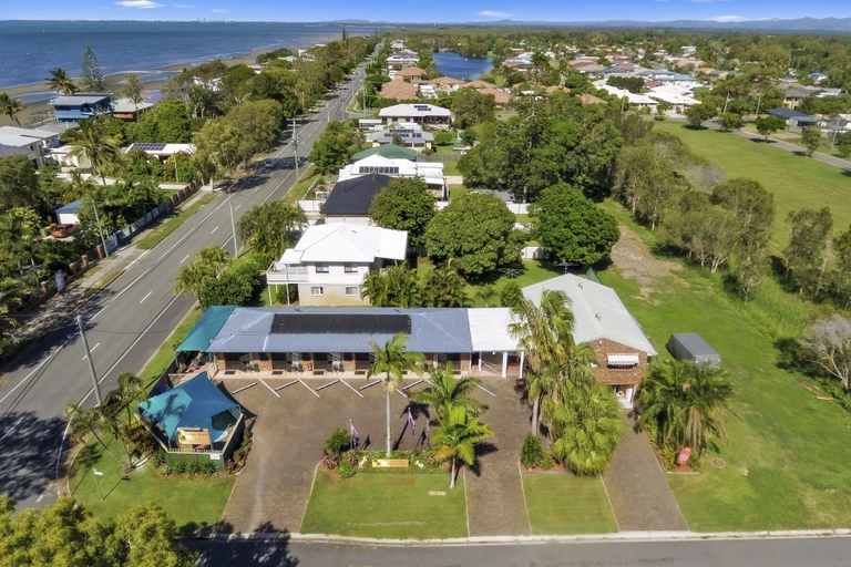 Exterior & Views 2, Beachmere Palms Motel, Caboolture - East