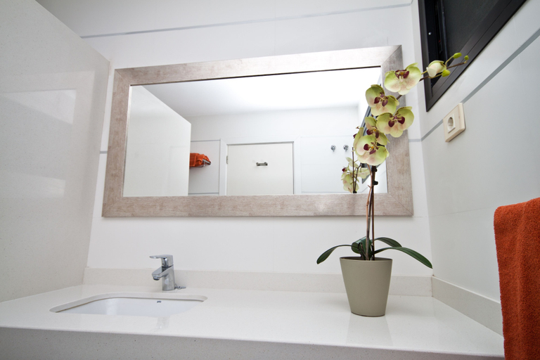 Bathroom 4, Amadores Beach Apartments, Las Palmas