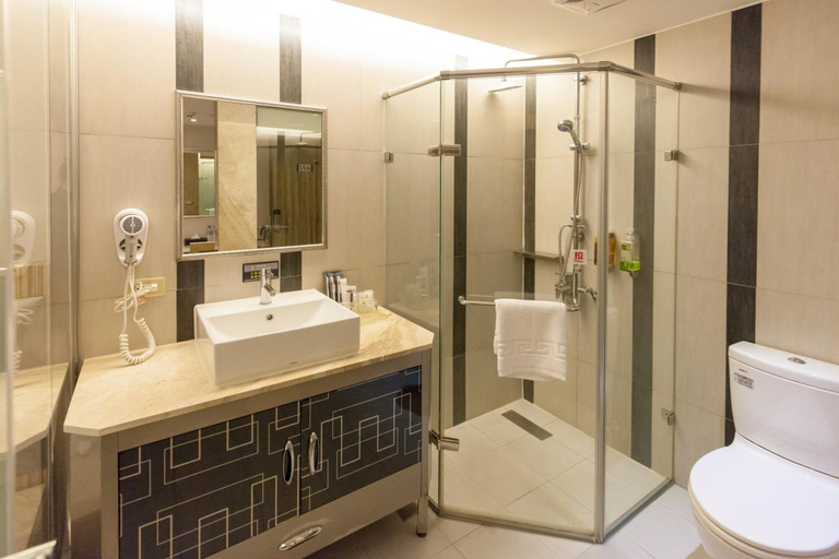 Bathroom 4, Yoai Jing Shang Hotel, Kaohsiung