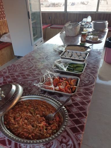 Food & Drinks 5, Salman Zwaidh Camp, Quaira