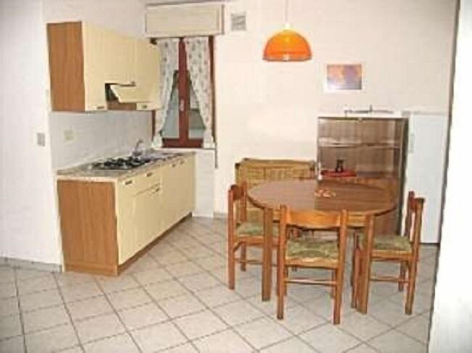 In-room dining, Bungalow Usignolo, Udine