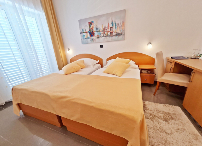 Bedroom 4, Hotel Sunce, Podstrana