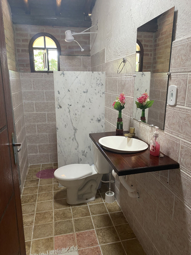 Bathroom, Recanto das Orquideas II, Quatis