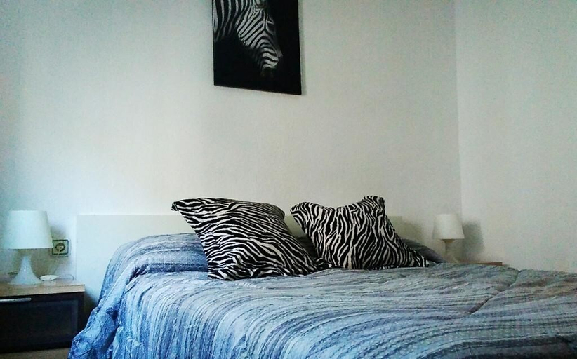 Bedroom 3, Plaza los Naranjos, Cádiz