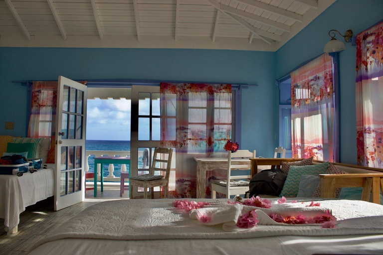 Bedroom 2, Somewhere West