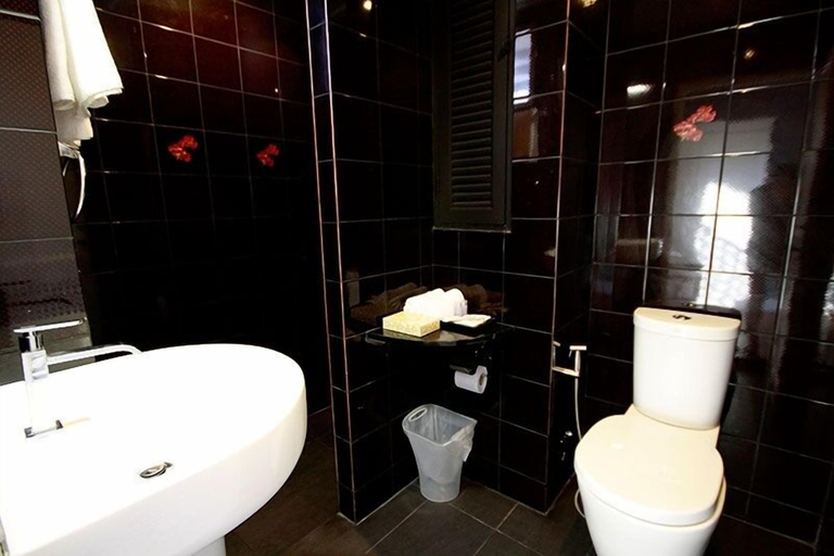 Bathroom 3, Hotel Alley, Hua Hin