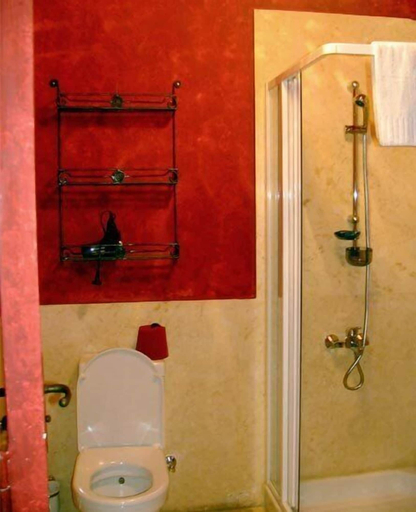 Bedroom 3, Talisman Hotel, Az-Zahir