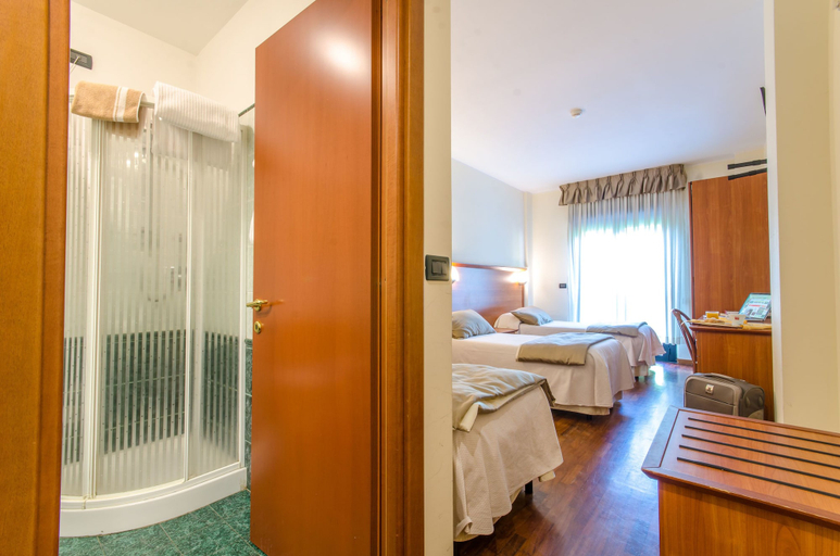 Bedroom 4, Hotel Federico II, L'Aquila