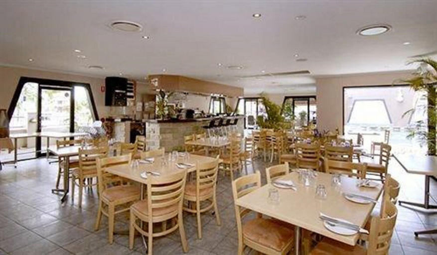 Food & Drinks 5, Aspect Central, Cairns