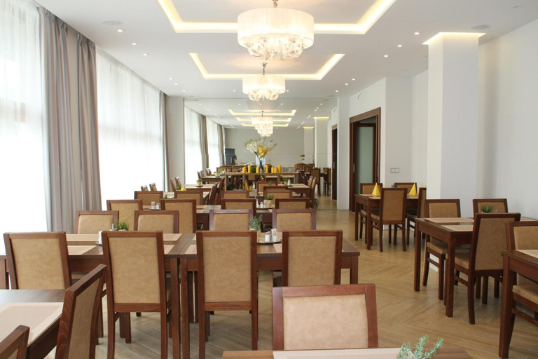 Food & Drinks 5, Hotel Meritum, Praha 6