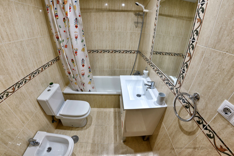 Bathroom 4, Apartamentos Maribel – WONDERSTAYS, Málaga