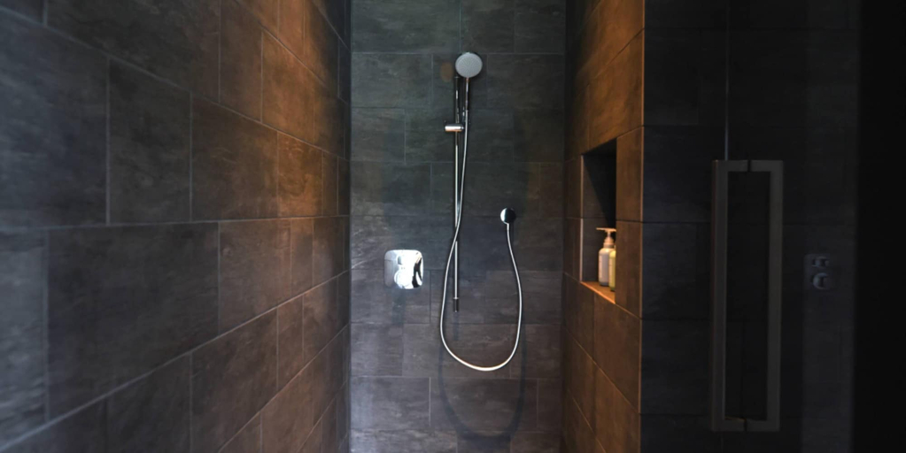 Bathroom, Kohanyu, Kami