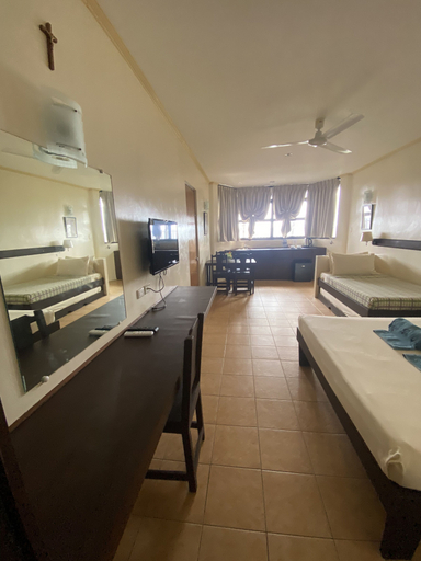 Bedroom 3, Lago de Oro Hotel & Wakepark, Calatagan
