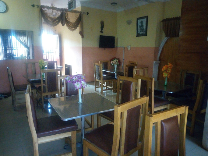 Food & Drinks 4, Blue Banana Resorts, Abeokuta South