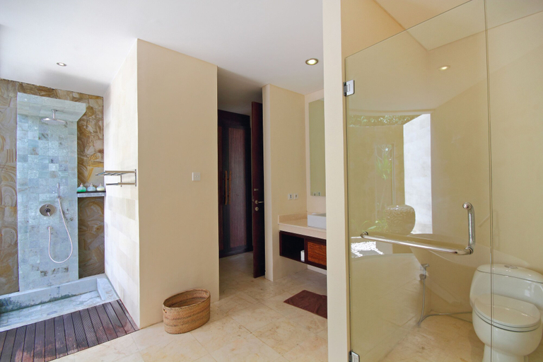 Bathroom 5, Villa Amrita, Gianyar