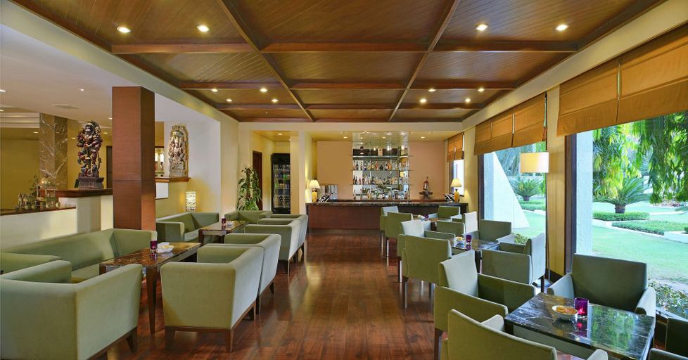 Food & Drinks 5, Radisson Hotel Khajuraho, Chhatarpur