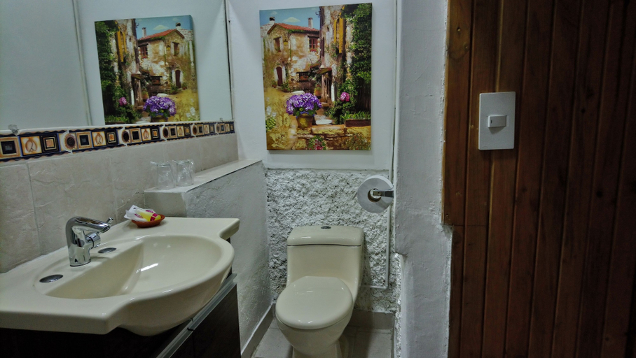 Bathroom 4, Boutique Hotel Antinea, Quito