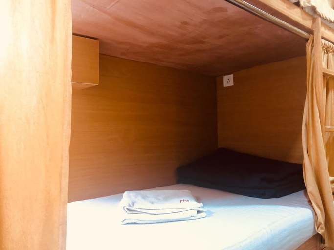 Bedroom 2, Mabrook Dormitory, Mumbai Suburban
