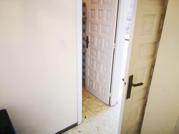 Others 4, Apartamento 876, Girona