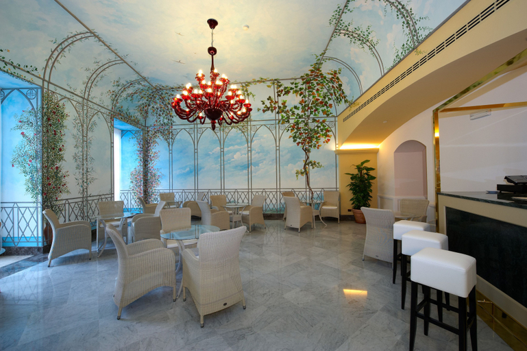 Food & Drinks 5, Grand Hotel Piazza Borsa, Palermo