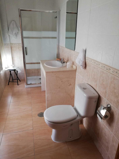 Bathroom 3, Hotel Delphos, Cáceres