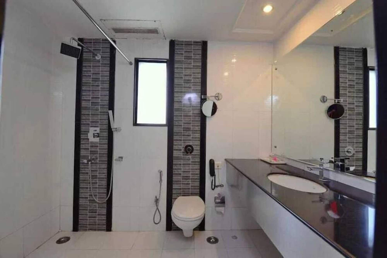 Bathroom, The Avalon Durg, Durg