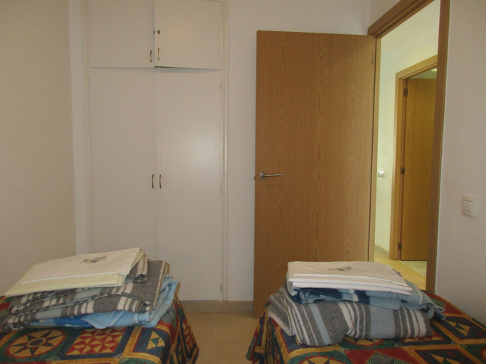 Bedroom 3, Inmo Estartit Apto. Rocamaura IV 2 10, Girona