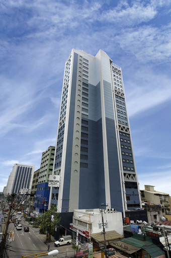 Exterior & Views 21