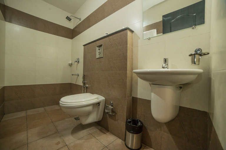 Bathroom 5, South Gate Residency, Ernakulam