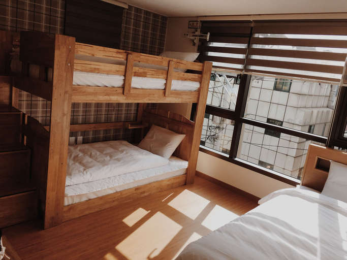 Bedroom 5, Seoul Crown 88 Guest House - Foreign Guests Only, Mapo