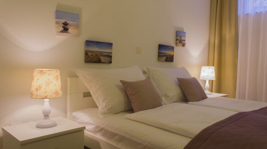 Bedroom 3, Royal Residence Chica Cure, Split