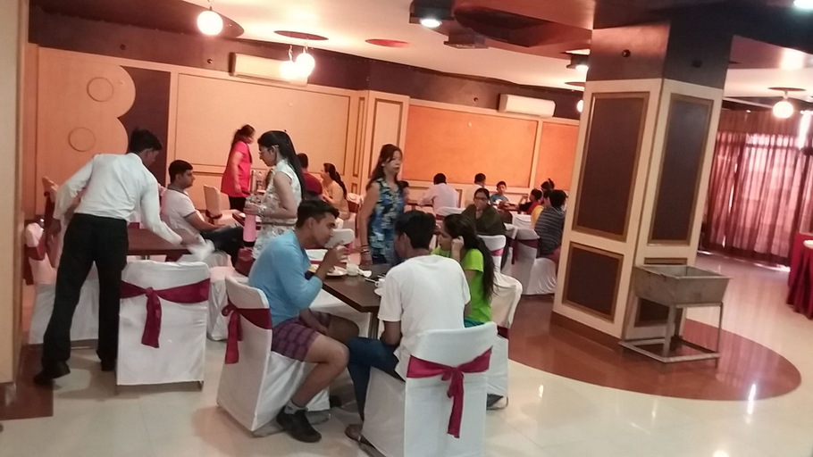 Food & Drinks 5, Hotel Kings Corner, Jaipur