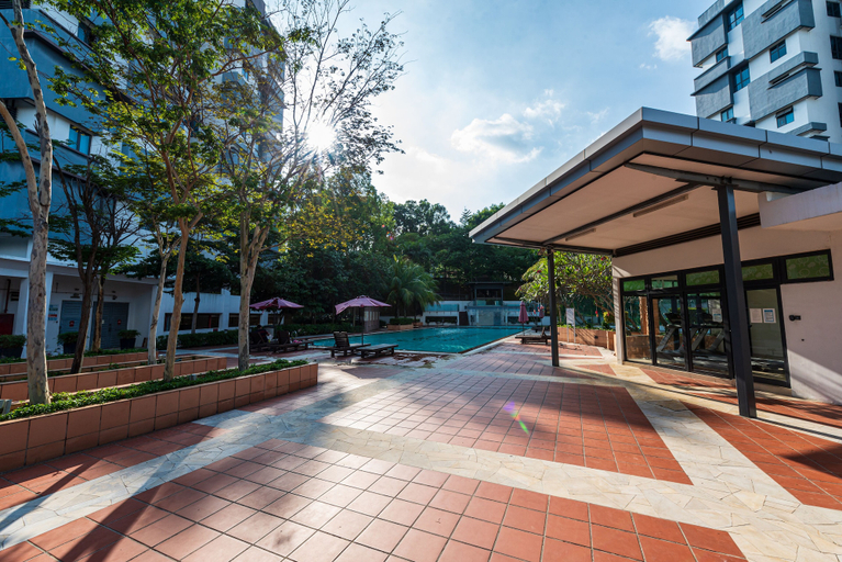 Exterior & Views 2, Spacious Three Bedroom Condo Cyberjaya, Sepang
