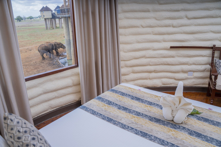 Bedroom 2, Salt Lick Safari Lodge, Mwatate