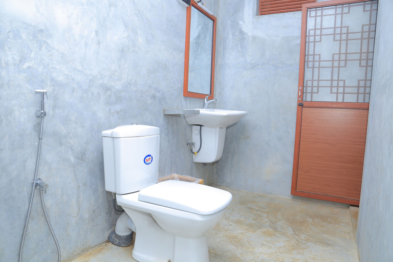 Bathroom, HIRIKETIYA CLICK, Dickwella