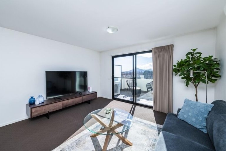 Others 4, Accommodate Canberra - Century, Canberra