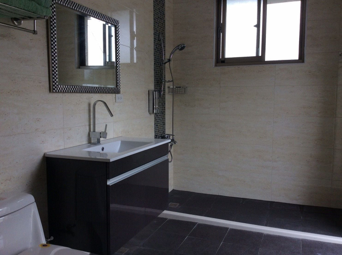 Bathroom 3, Yuan Zhong Yuan B&B, Taitung