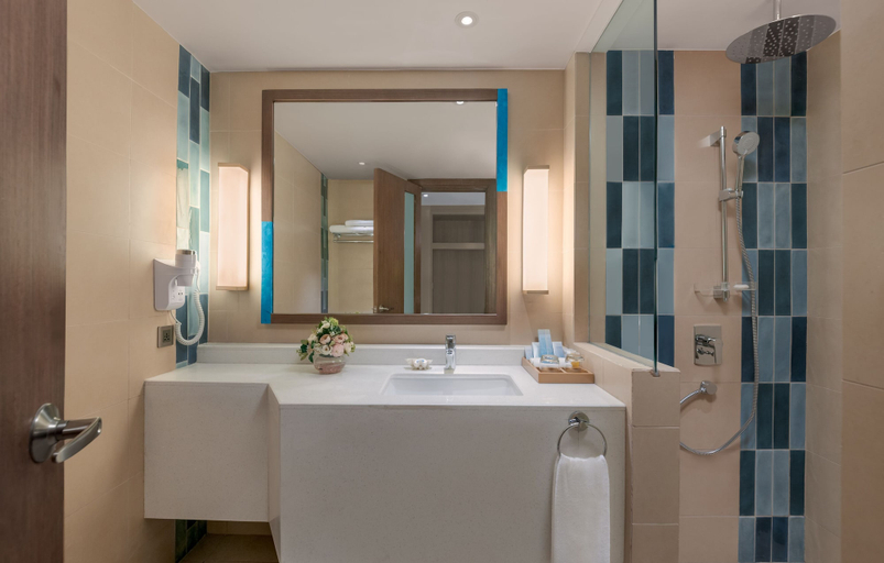 Bathroom 4, Henann Tawala Resort, Panglao