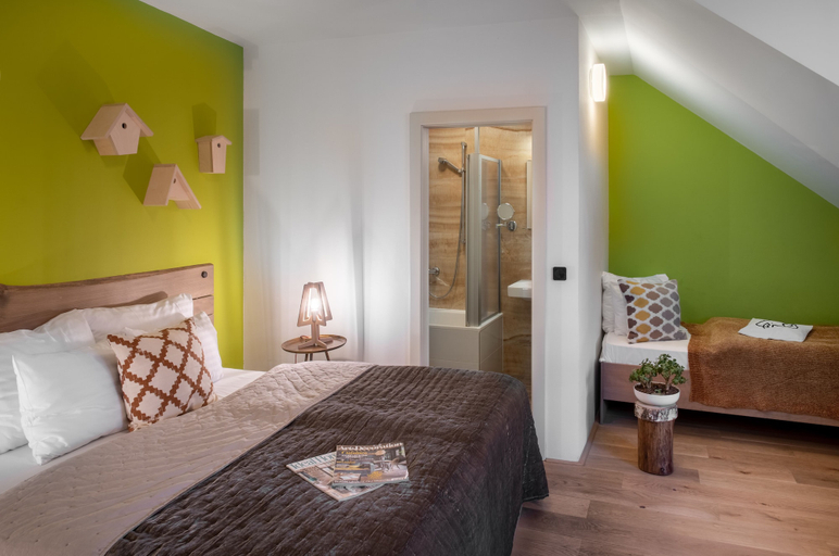 Bedroom 3, 4 Trees Apartments by Adrez Living, Praha 7