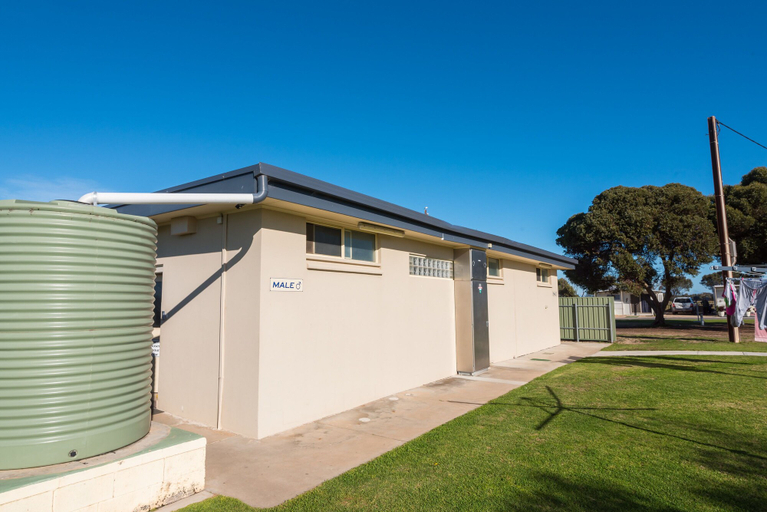 Exterior & Views 2, Edithburgh Caravan Park, Yorke Peninsula - South