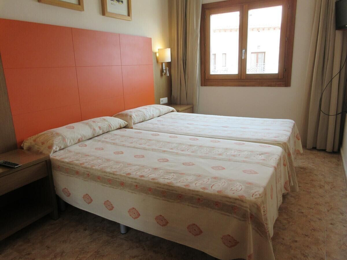 Bedroom 3, Hotel Costa Narejos, Murcia