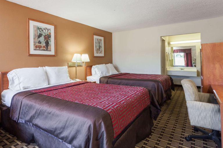 Bedroom 2, Knights Inn Murfreesboro, Rutherford