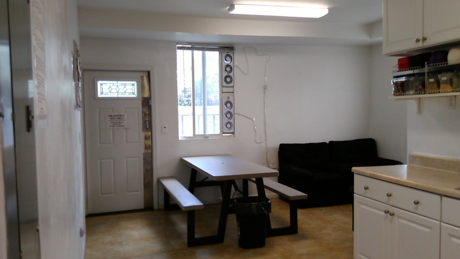 Others 5, Fatimataj Mahal, Miami-Dade